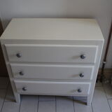 Vintage off-white dresser