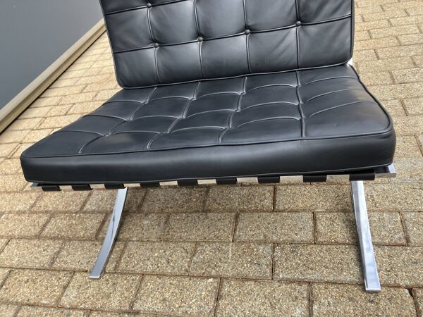 Originele Knoll Barcelona chair Mies Van Der Rohe , Zo goed als nieuw!!