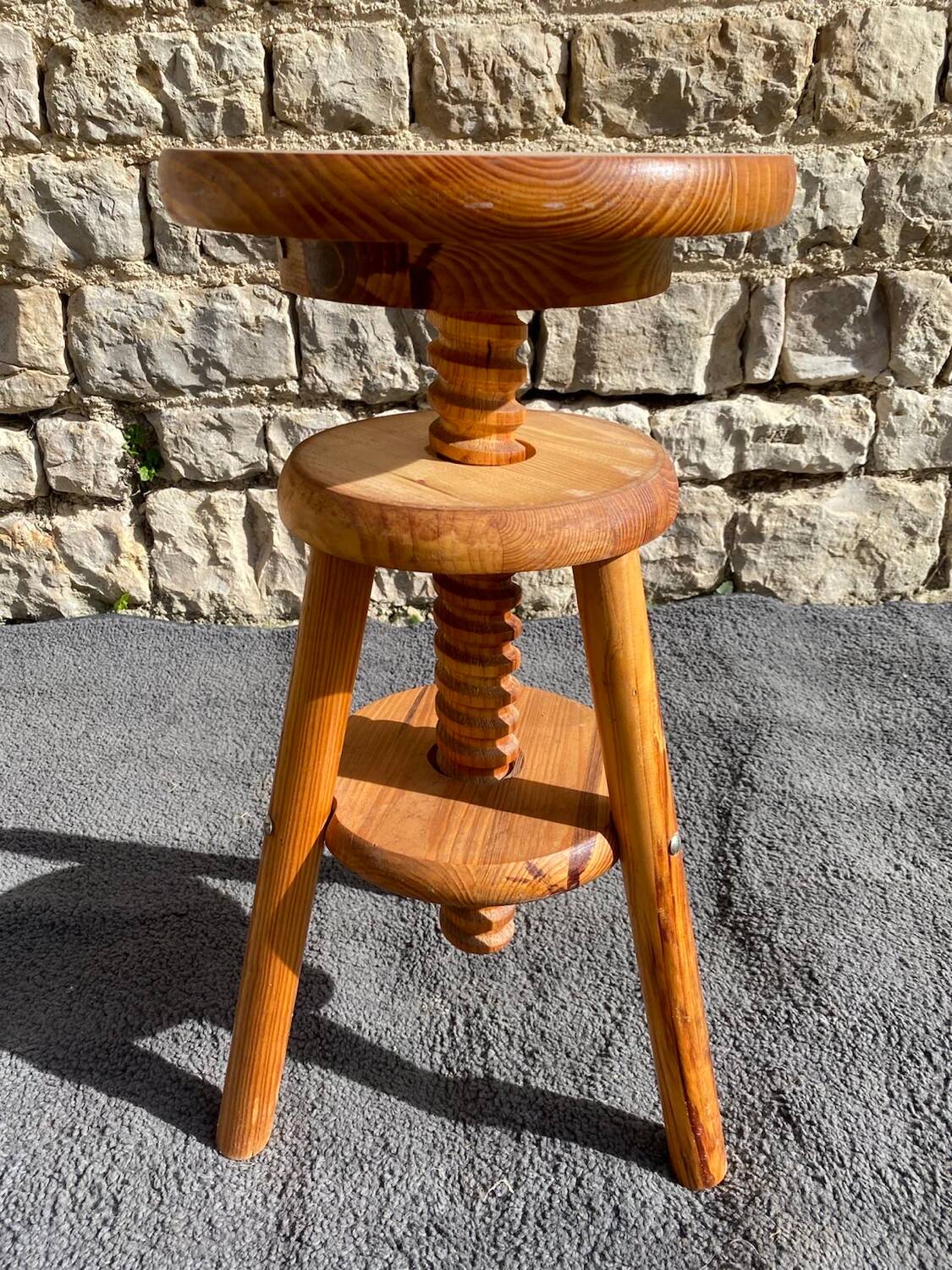 Pine screw stool