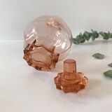 Carafe en verre rose