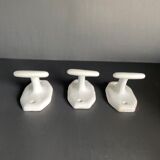 Set of 3 porcelain hooks