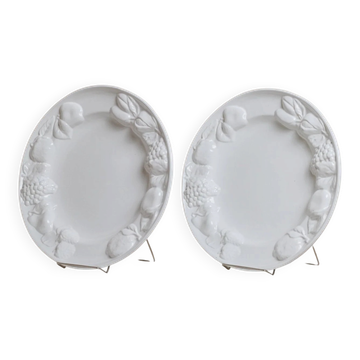 Set of 2 vintage ceramic plates - white glaze, fruit relief - Mid-Century design - Italy 1980s - decorative bowls, wedding decoration, gift