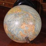 Globe terrestre par J.Forest éditeur Girard & Barrière, début du 20ème s.
