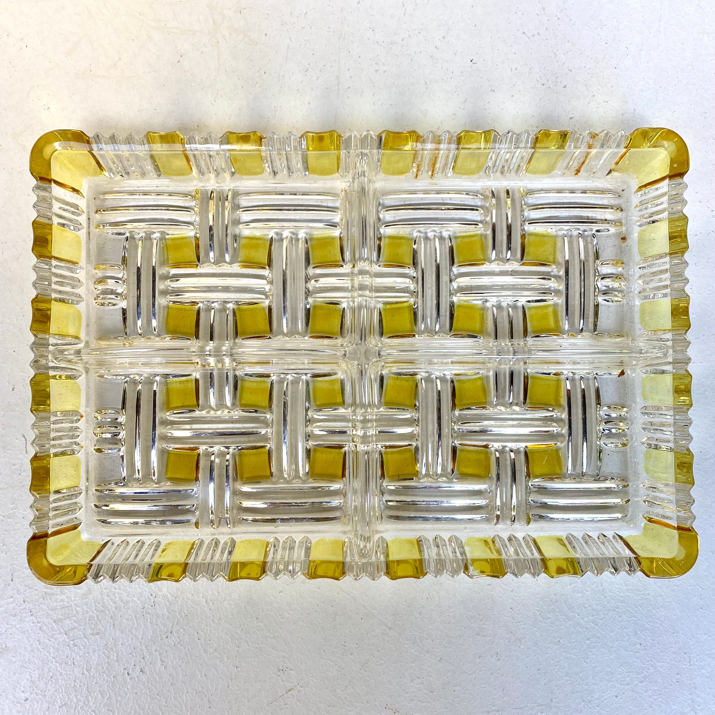 Plat apéritif vintage