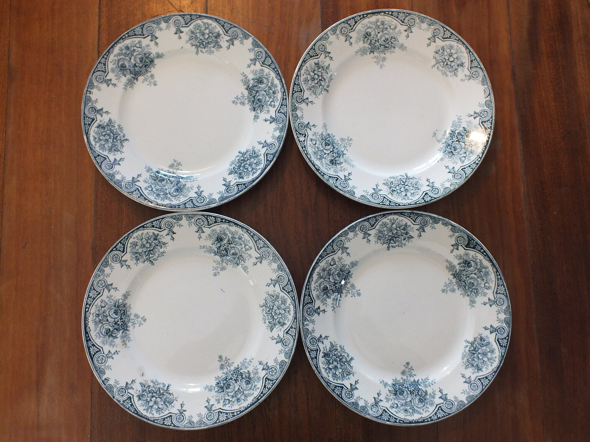 4 Assiettes plates en Terre de Fer Sté Amandinoise Pompadour