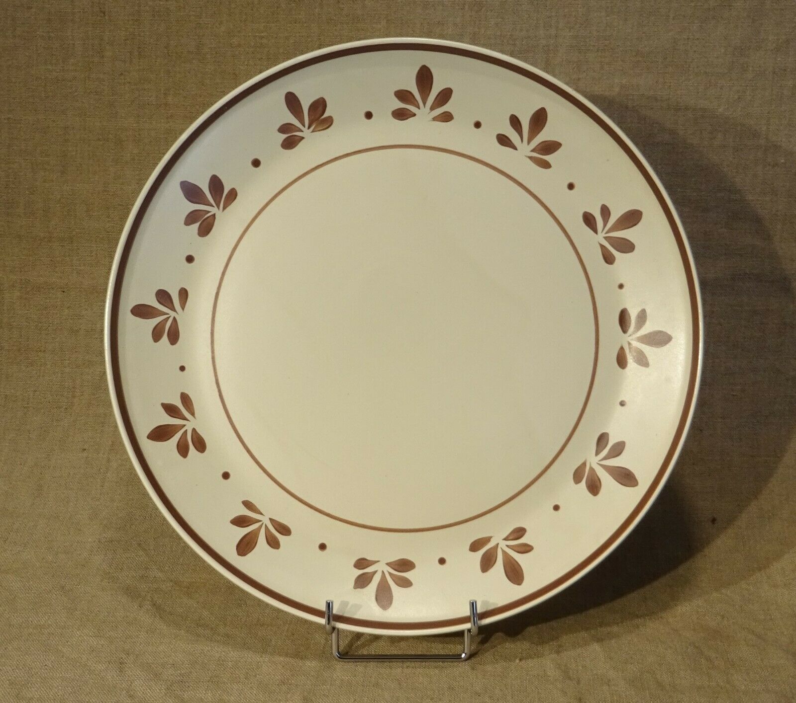 Round dish earthenware Salins decoration Jurançon hand painted vintage