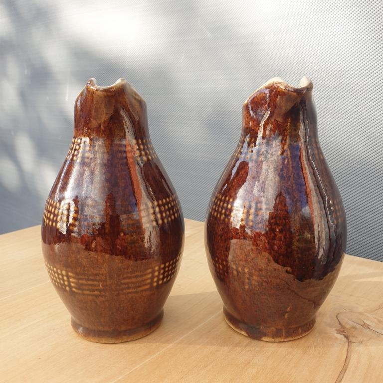 Pair of Renault sandstone pitchers pourers of the 7 dwarfs