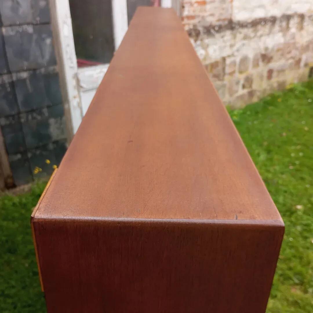 Étagère scandinave