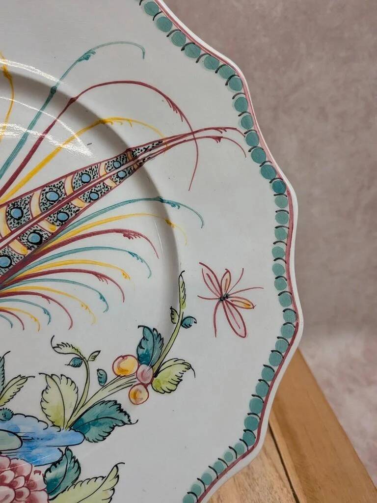 Decorative plate in earthenware Ânfora Águeda – Portugal – Hand-painted exotic bird