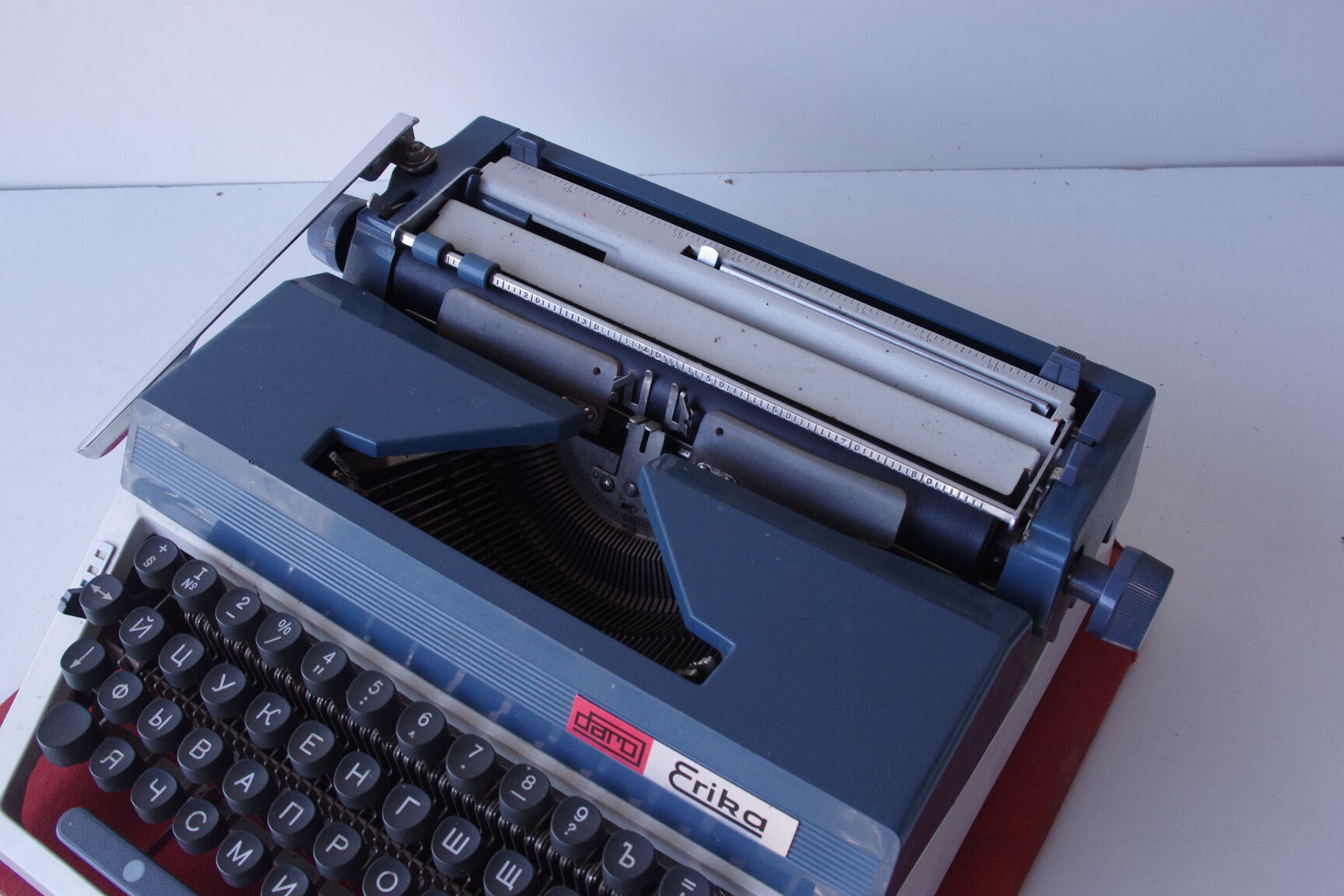 Machine à écrire cyrillique alphabet russe