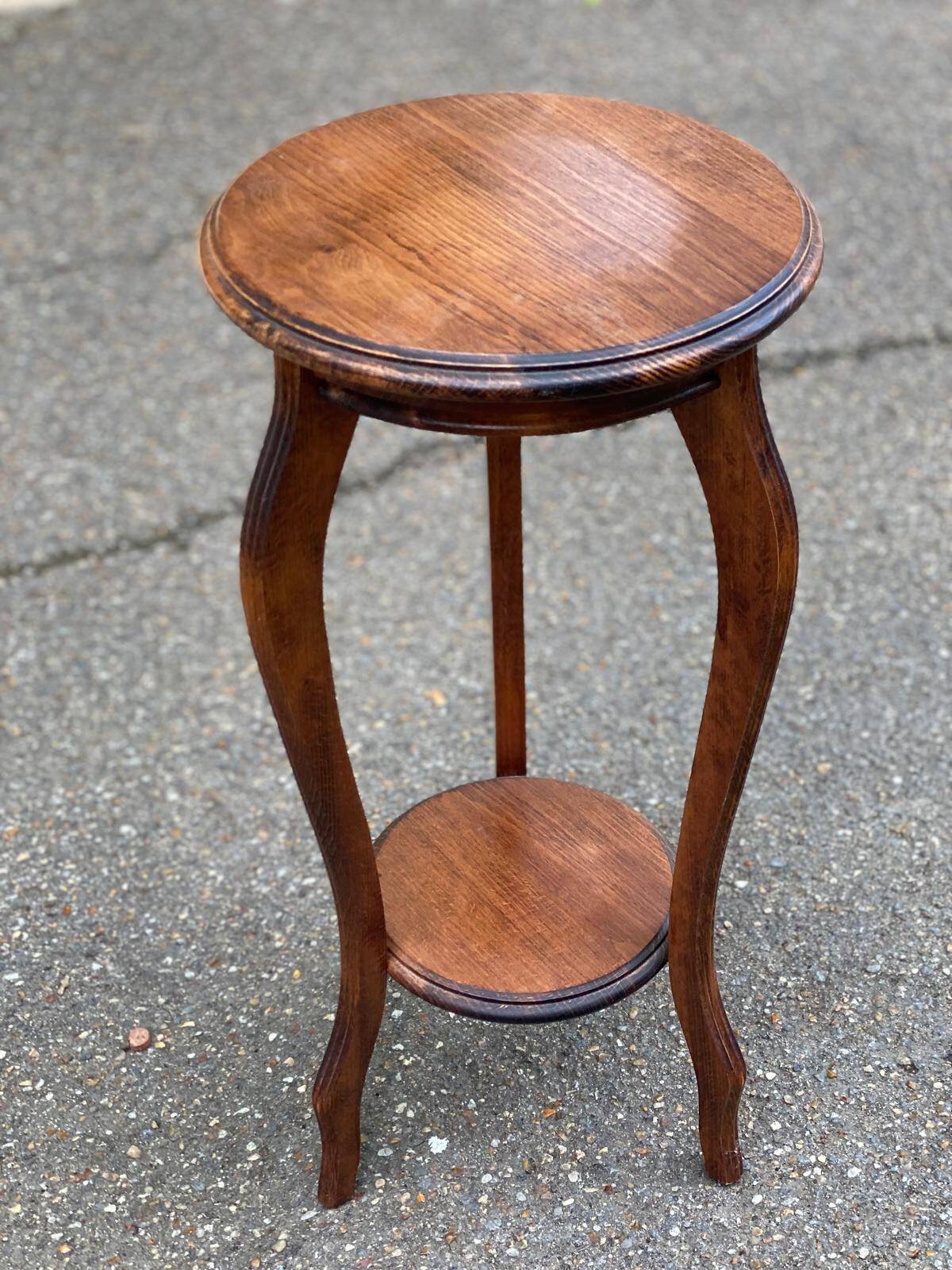 Sellette art nouveau ronde XXème tripode en bois massif