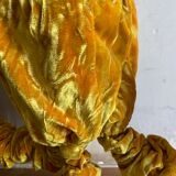 Paire d'appliques en velours jaune vintage années 70 modulables