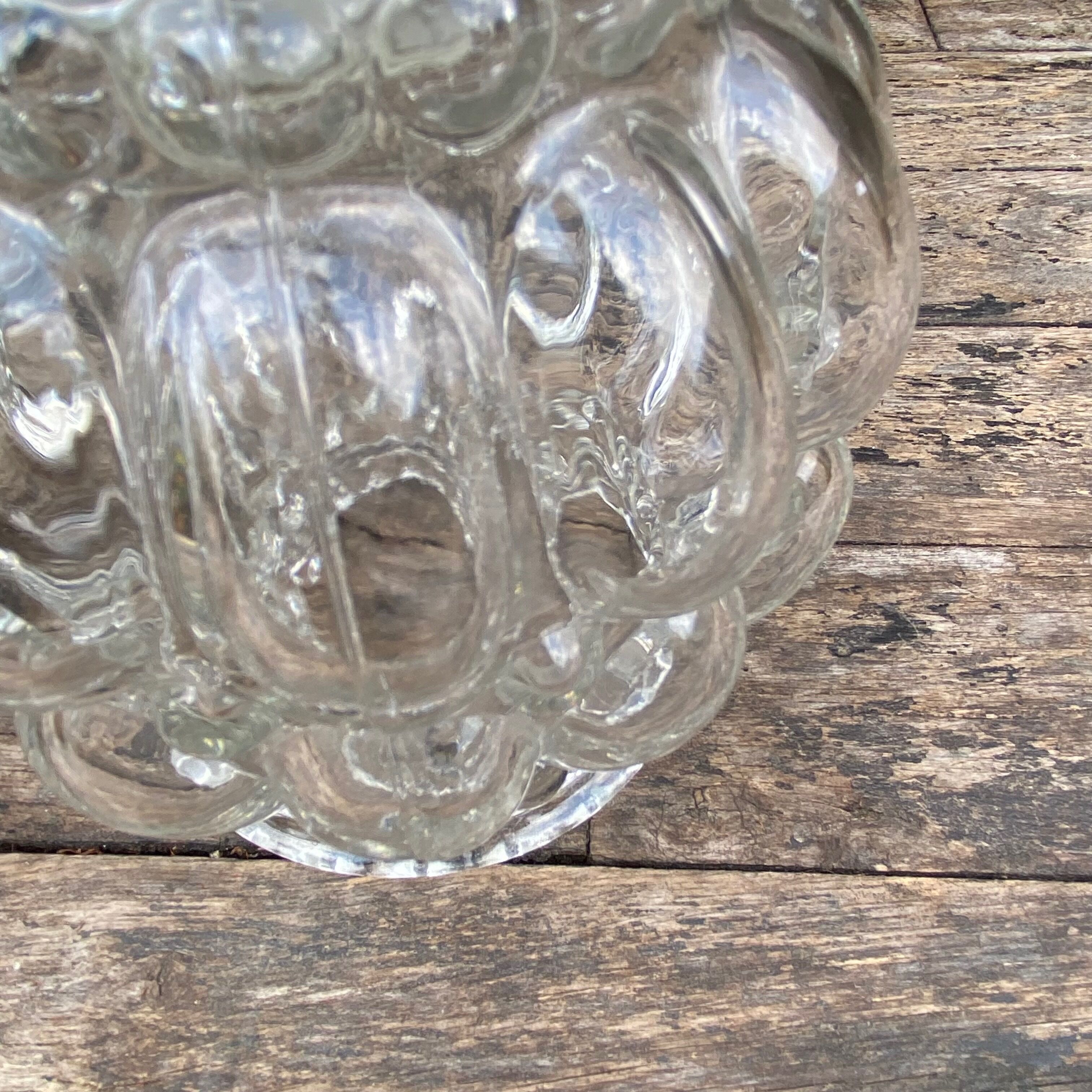 Molded glass suspension -70s