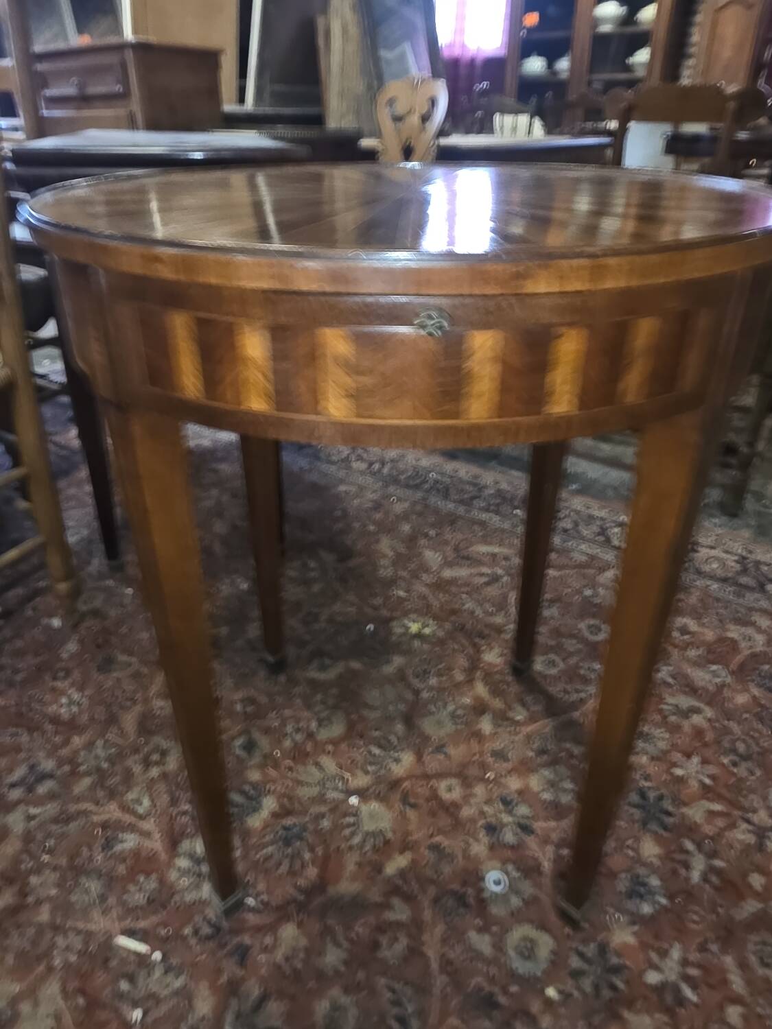 Bouillotte table in marquetry, signed Pagny Fils, Paris, early 20th century