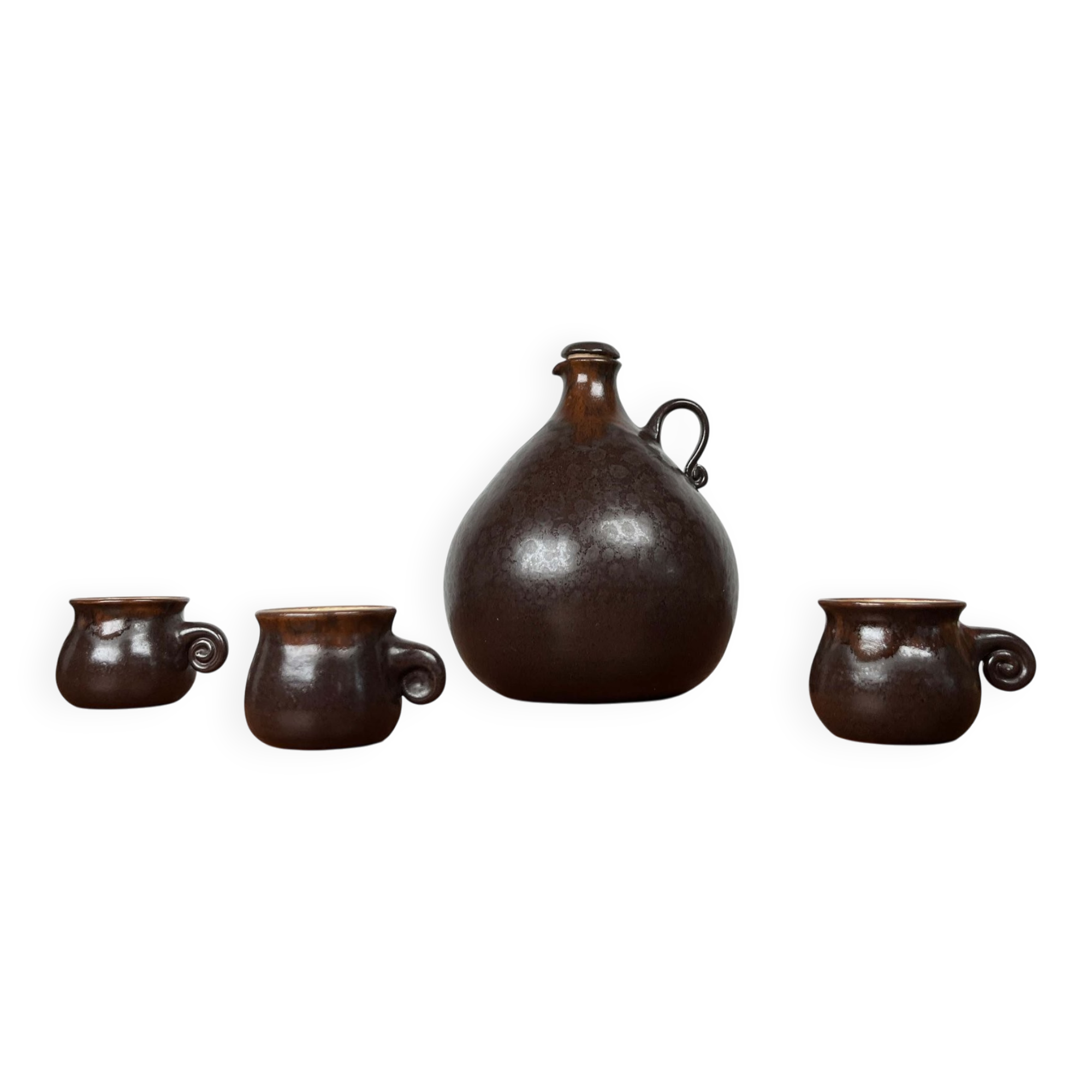 Mid-Century Modern German Studio Pottery Jug with Mugs by Melitta Teubner, 1960s, Set of 4