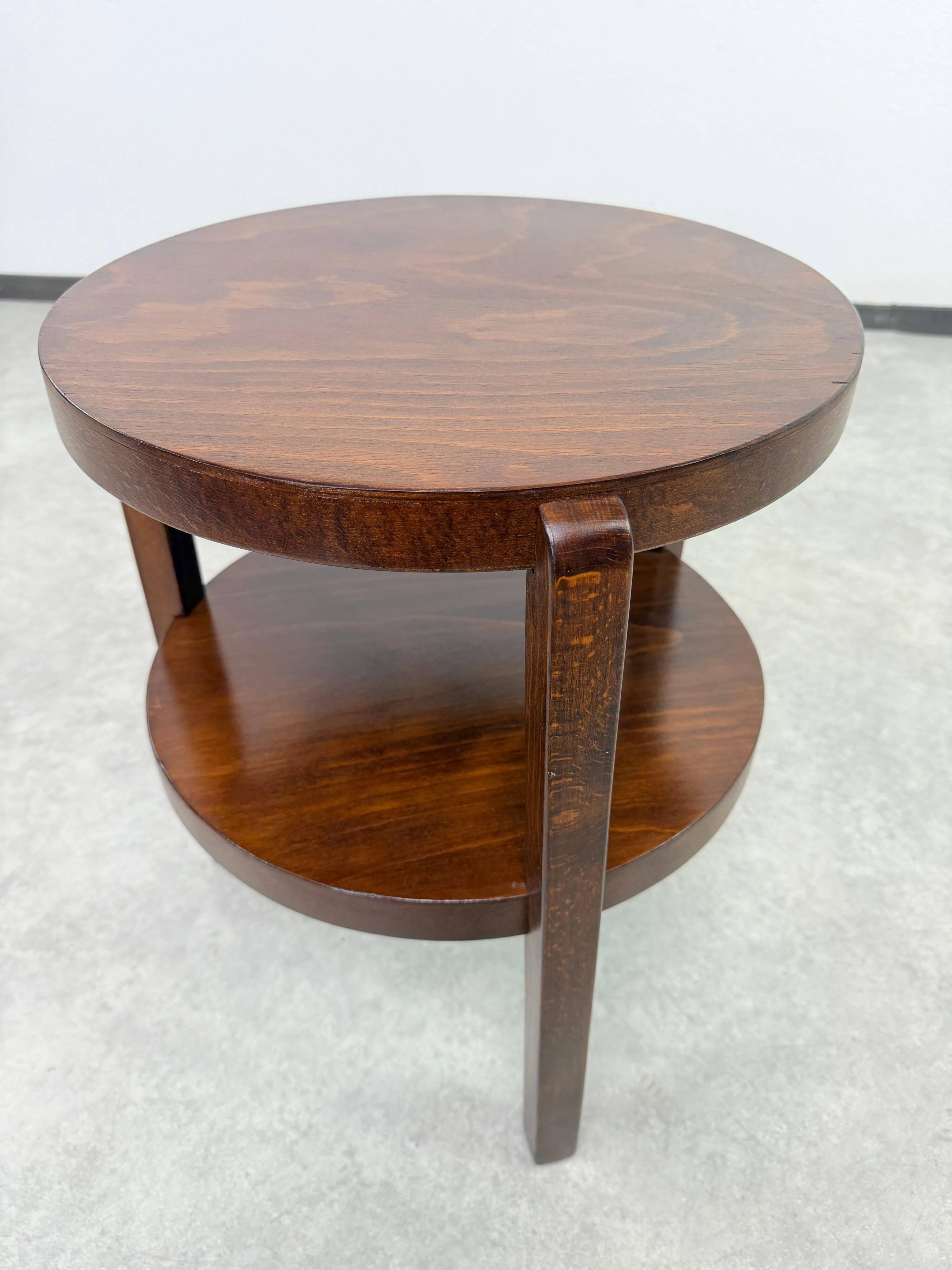 Round side table in Art Deco / functionalist style with shelf, by Thonet-Mundus.