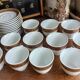 12 tasses à café en porcelaine style Empire