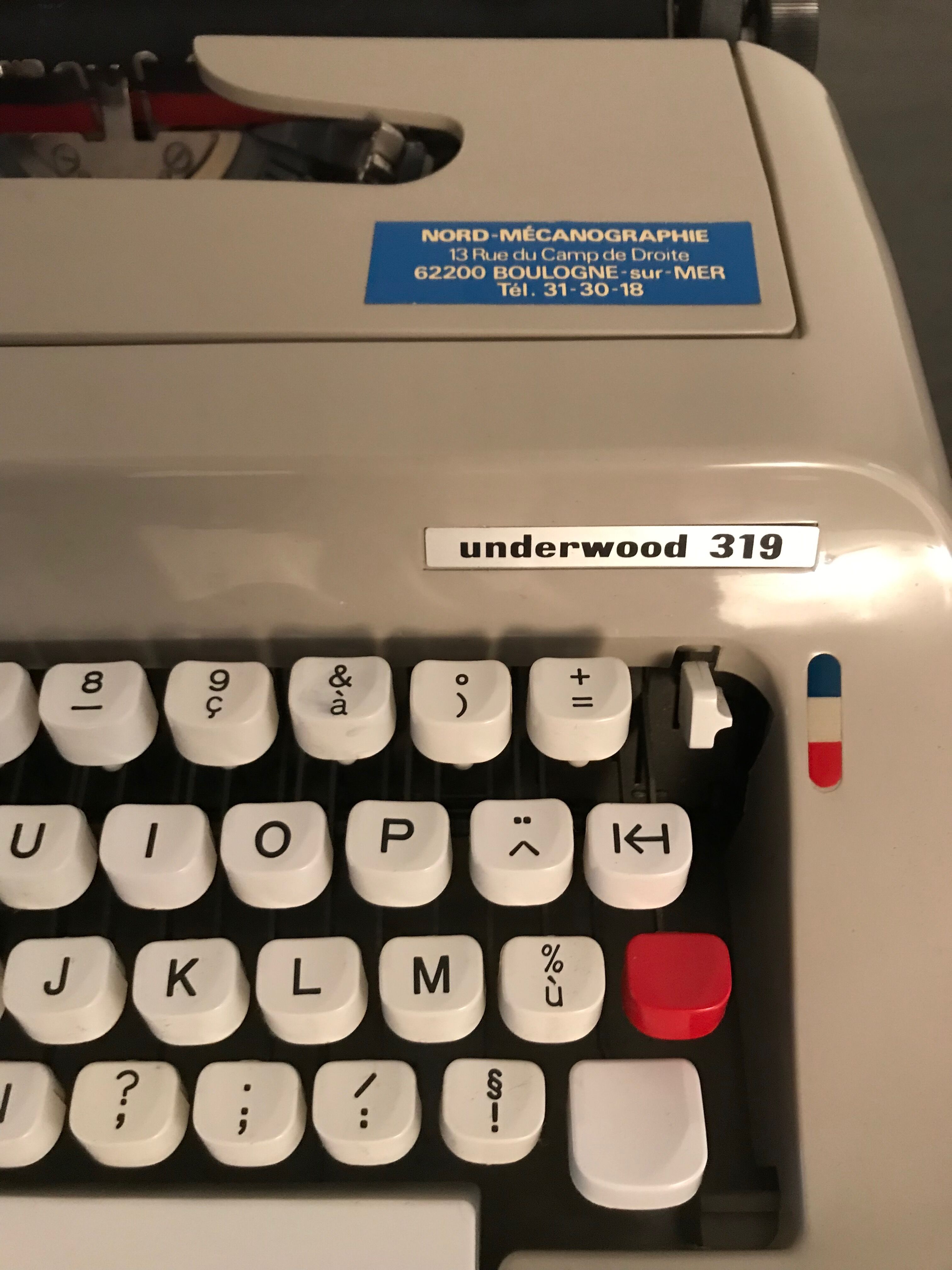 Typewriter Underwood 319 with inkpad nine