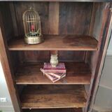 Window cap in elm magnifying glass