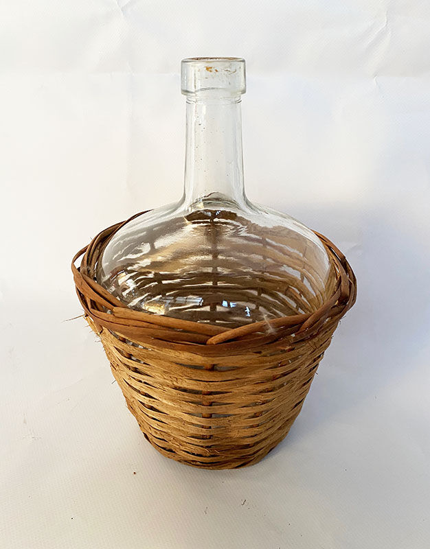 Rattan demijohn