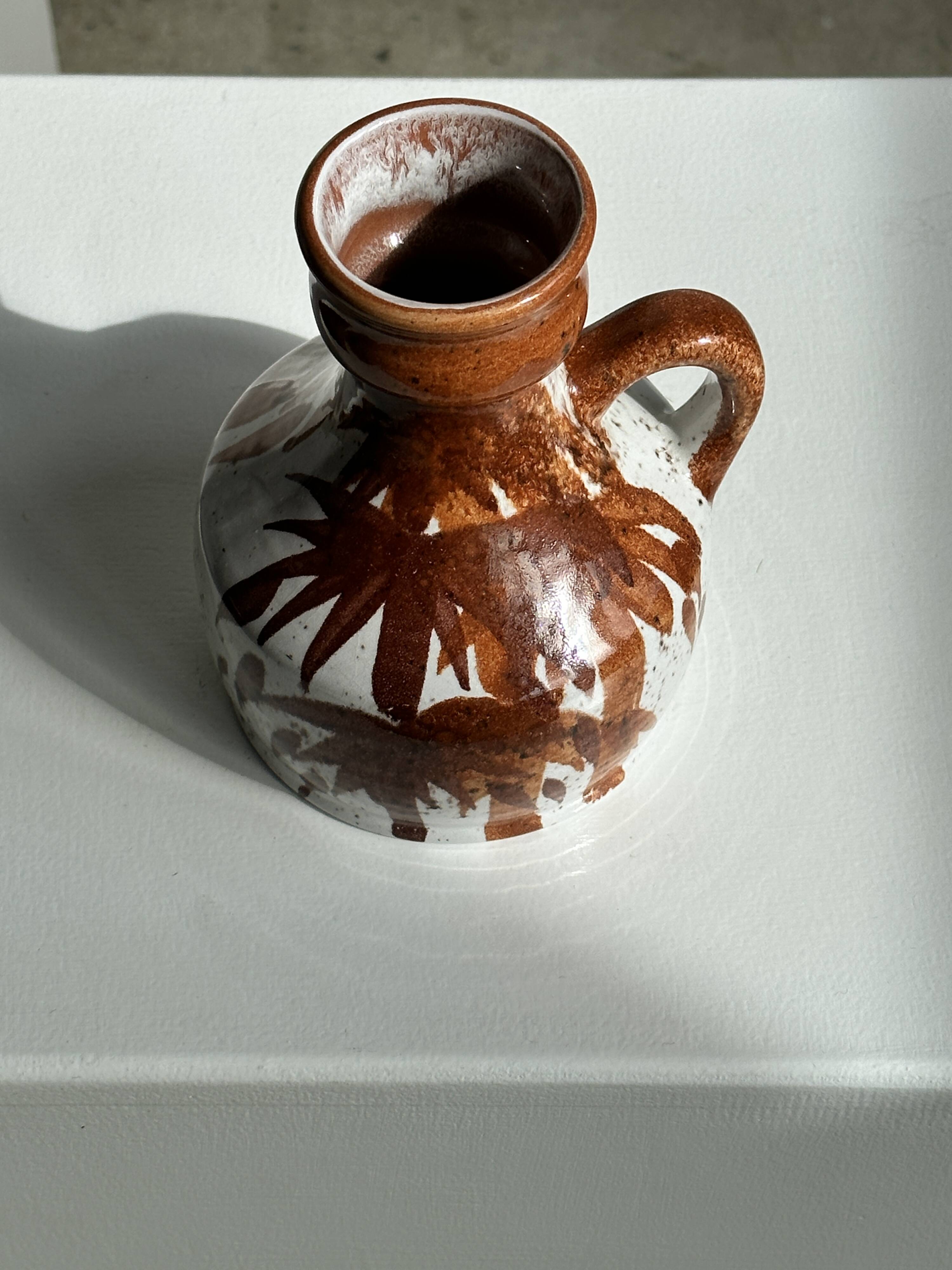 Small white and brown vase or pitcher West Germany H:15cm D:10.5cm