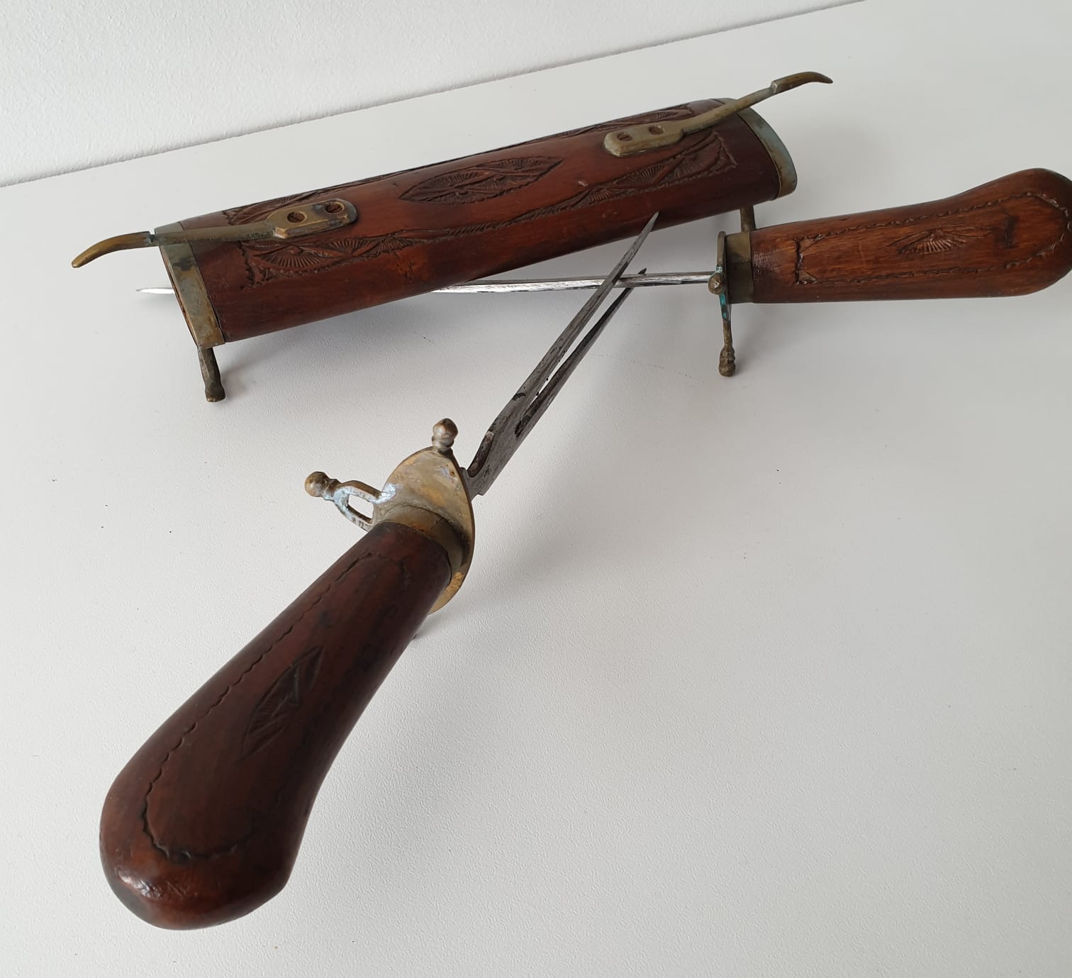 Cutting fork and antique knife