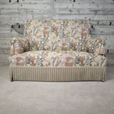 Toad sofa