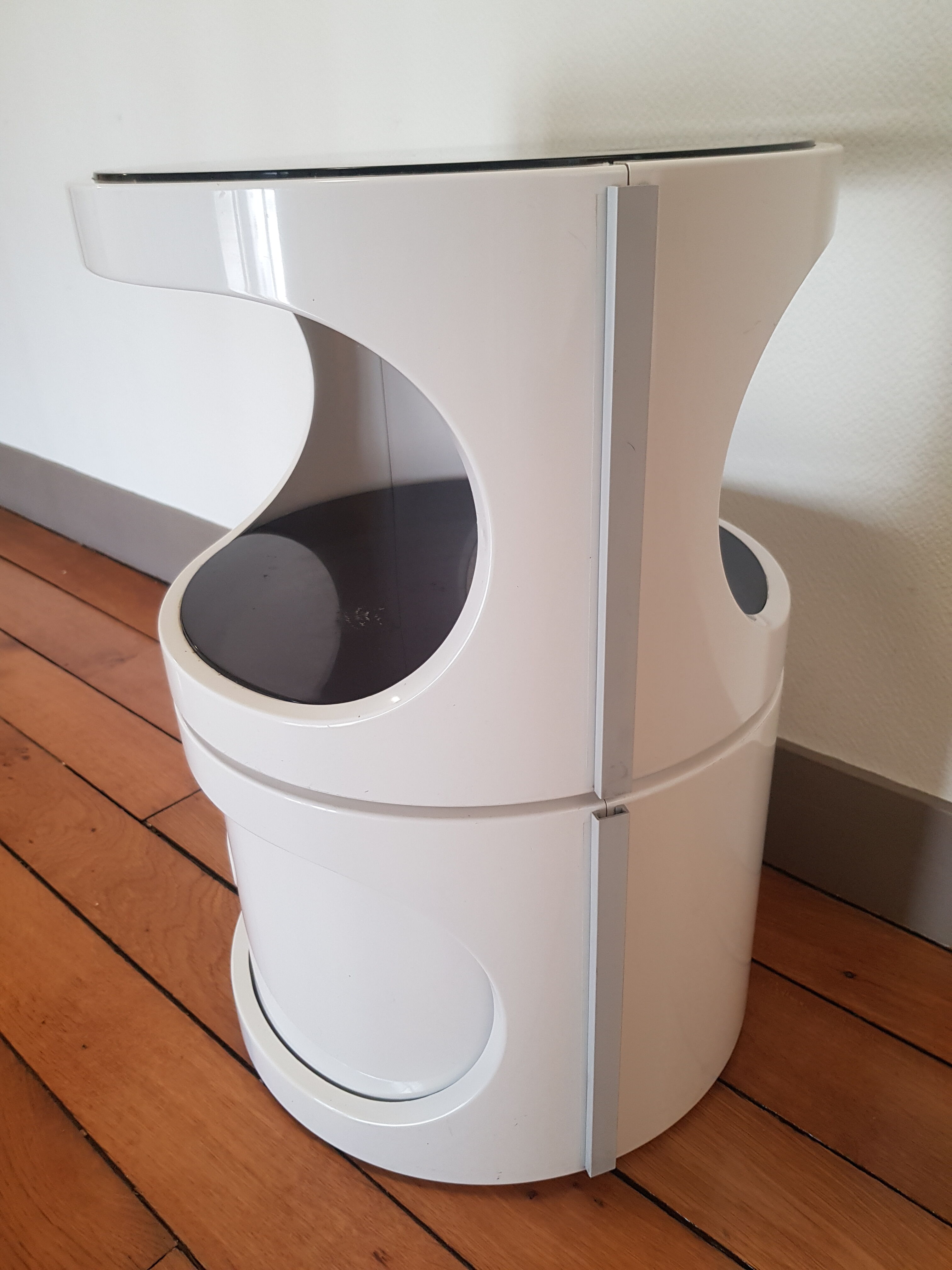 Bedside table by Flair