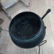 Ashtray with mechanism on foot