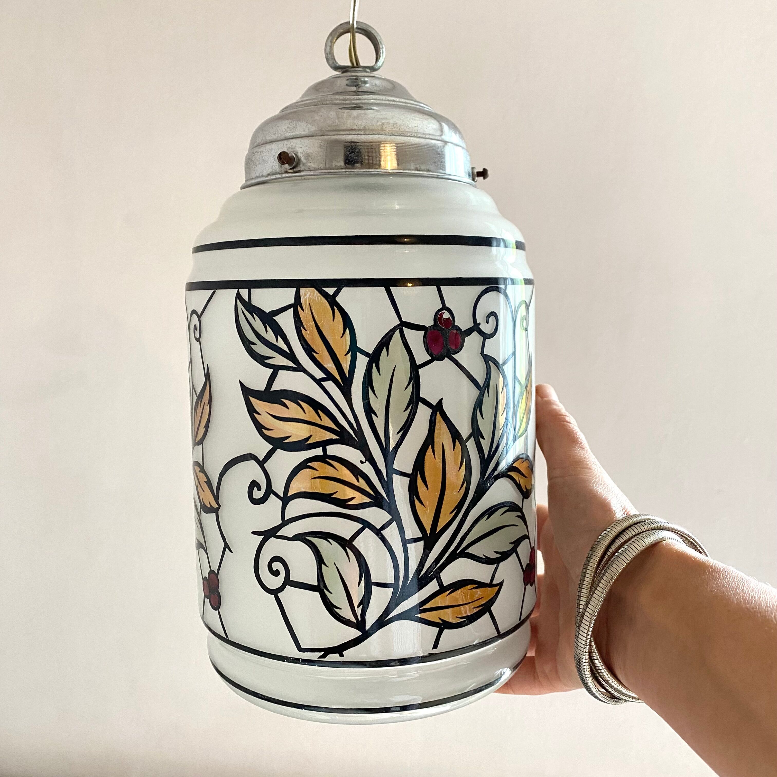 Vintage stained glass style pendant lamp