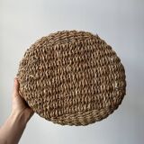 Woven basket basket.