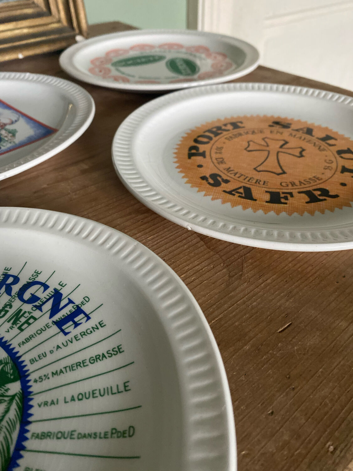 Set of 5 vintage plates Cheeses from France Saint Amand