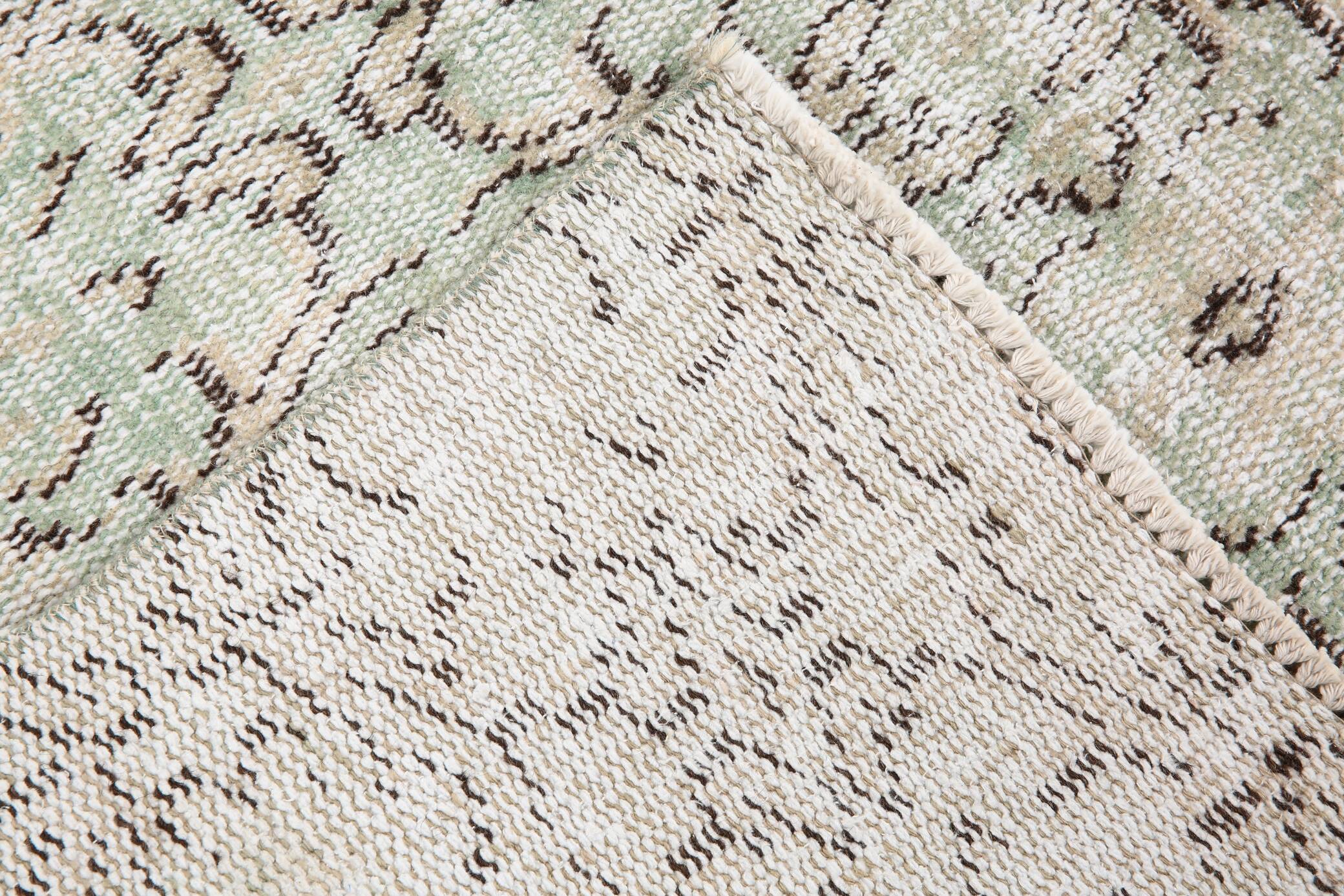 3x9 Shades Of Light Green & Black Vintage Runner Rug, 81x275Cm