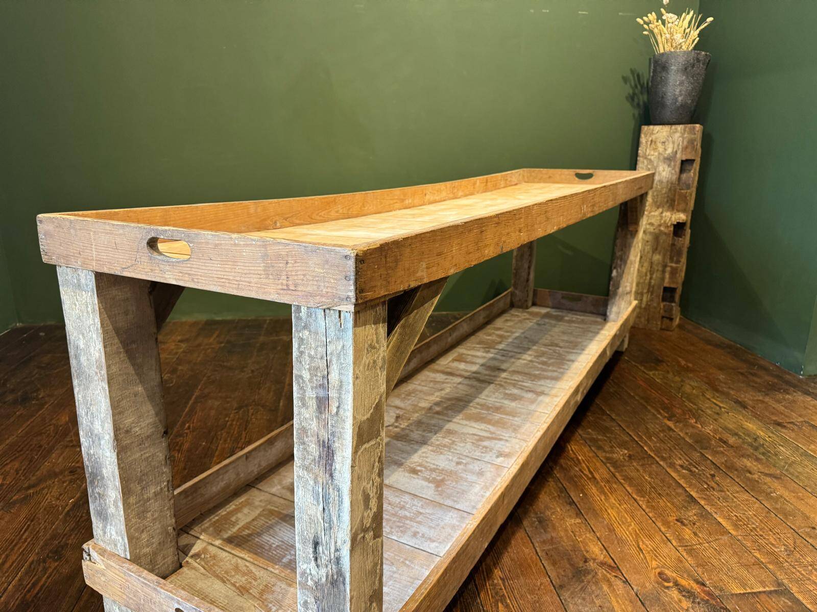 Two-tier craft table