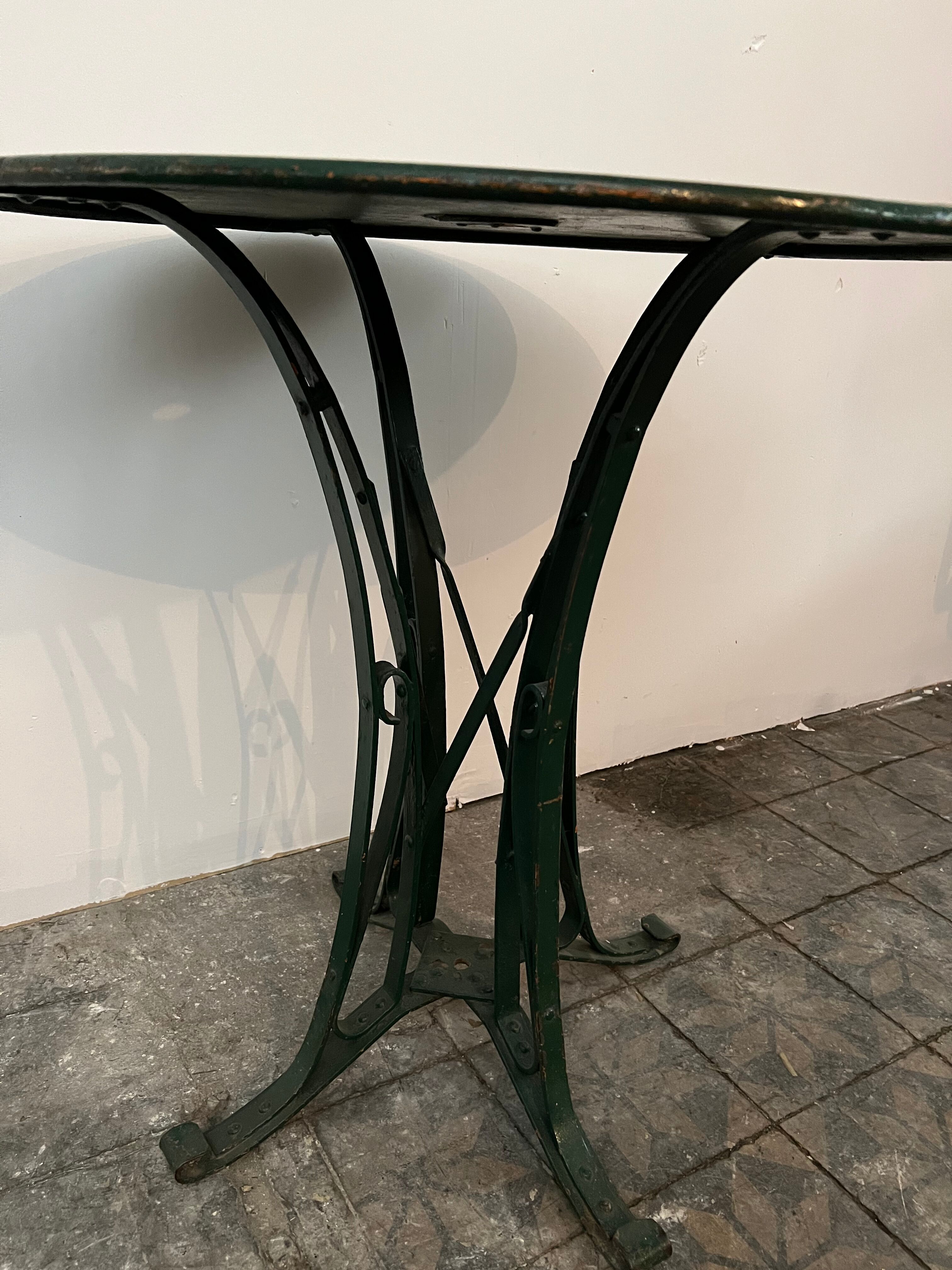 Garden table, wrought iron outdoor pedestal table