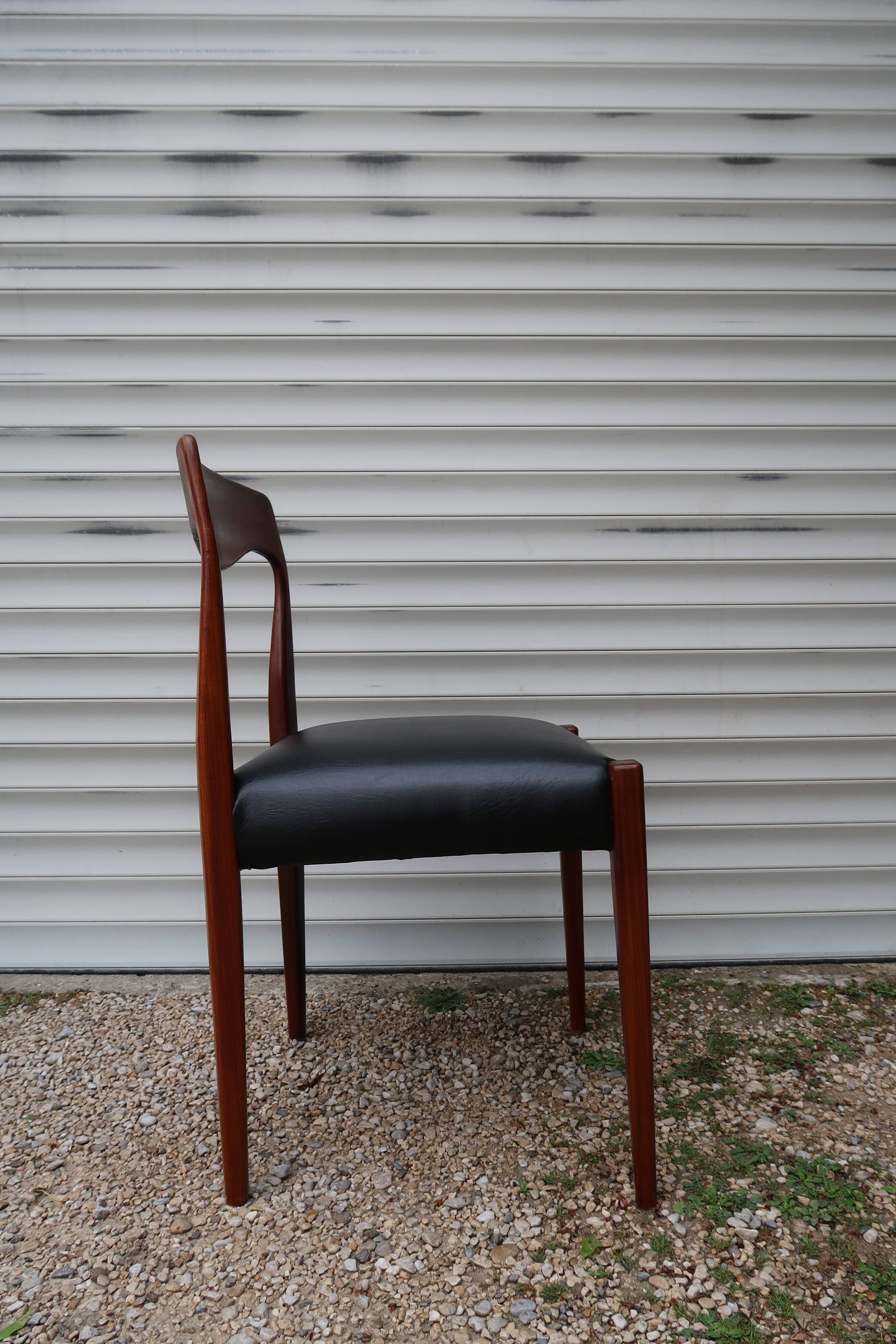 Series of 3 chairs Niels Otto Moller