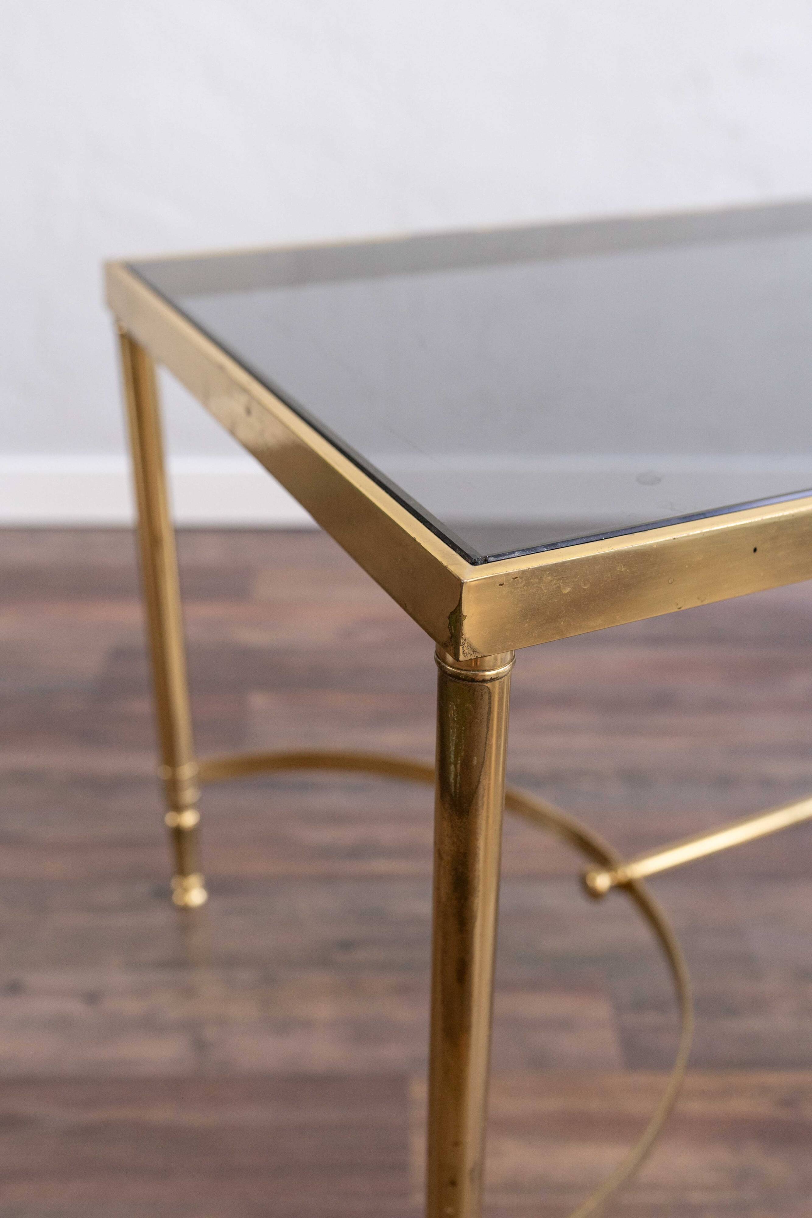 Table basse vintage en laiton fabriquée en France, 1950s
