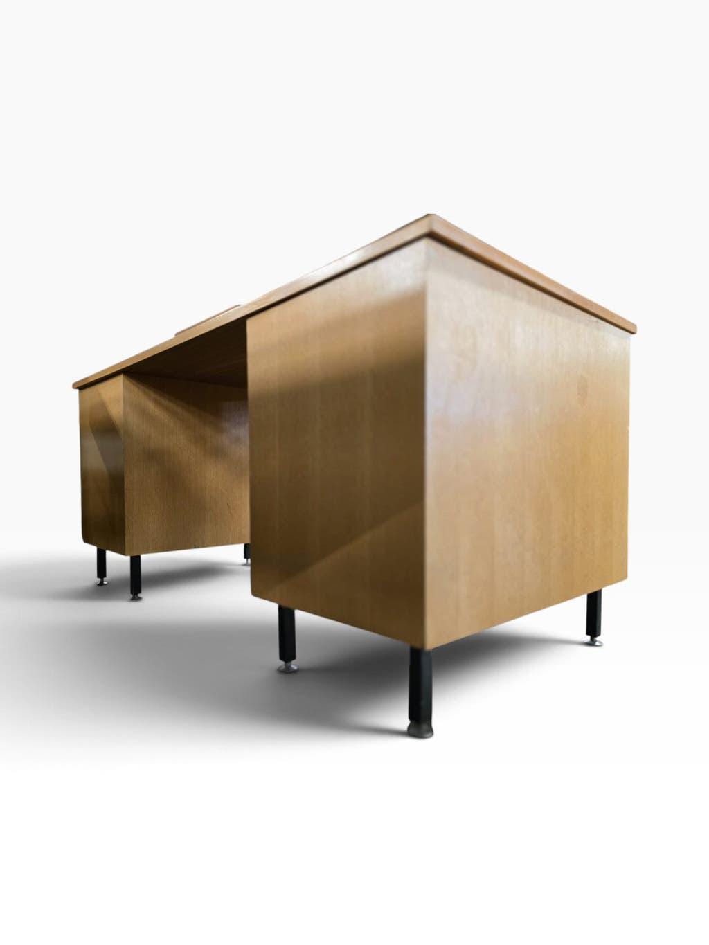 Vintage wooden desk Ekaa