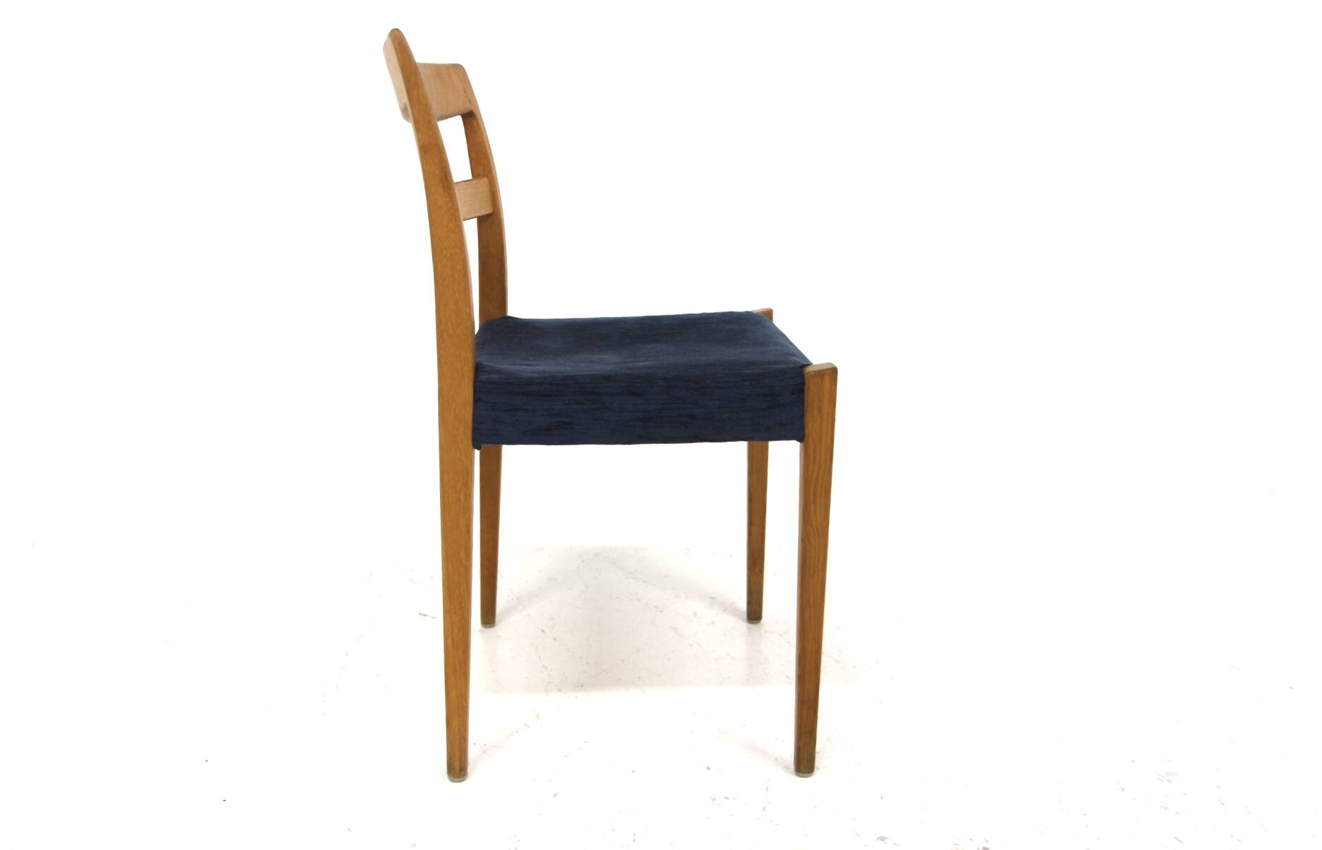 Set de 4 chaises en chêne "Garmi", Nils Jonsson, Troeds, Suède, 1960