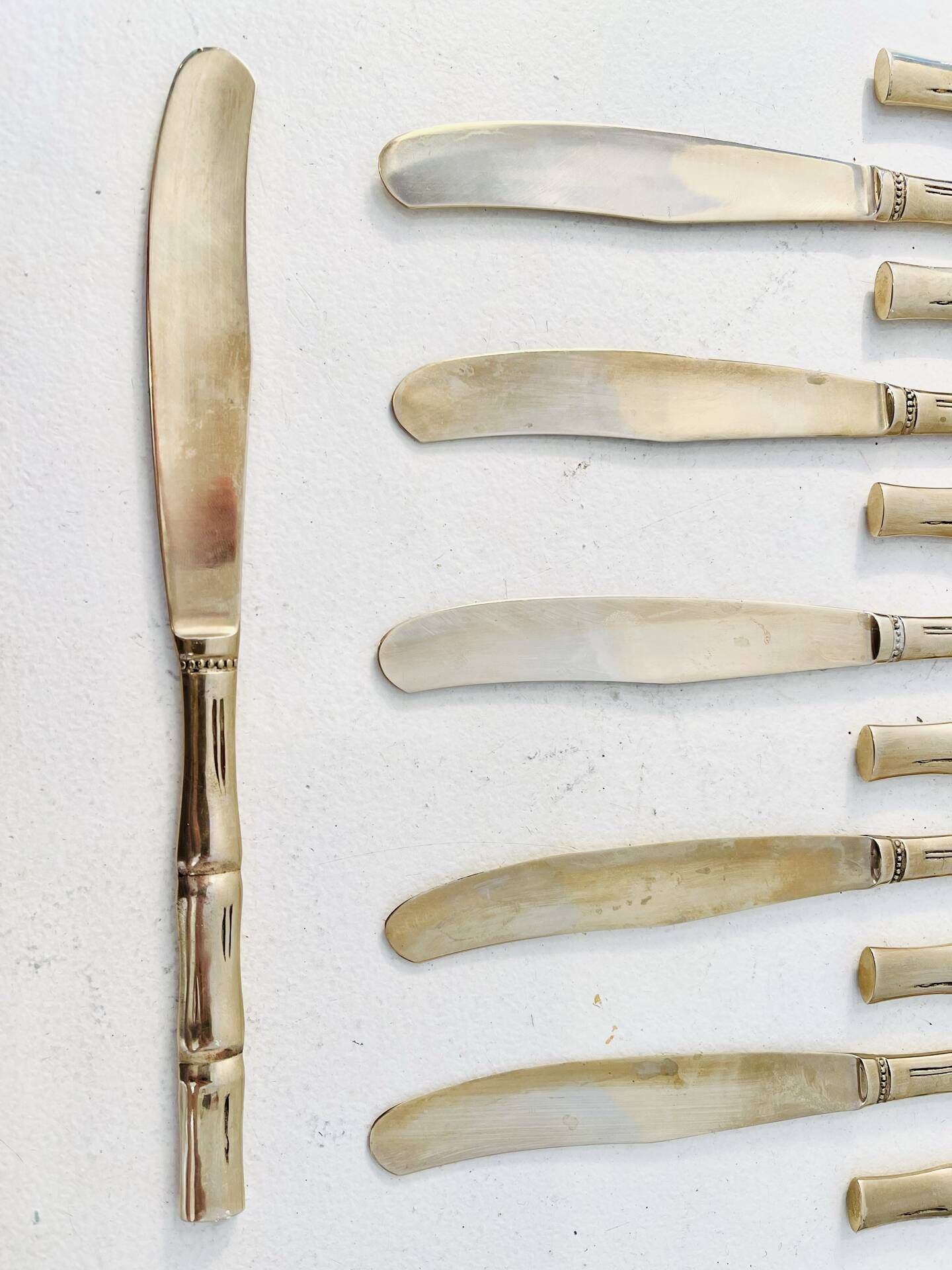 12 knives, Hollywood Regency - circa 1970