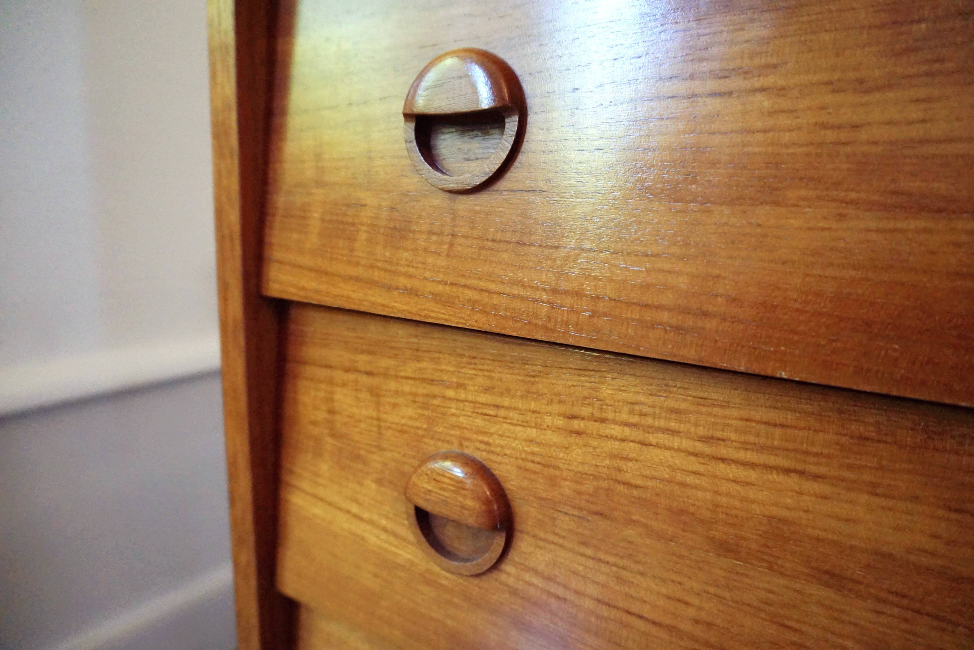 Vintage chest of drawers 60s