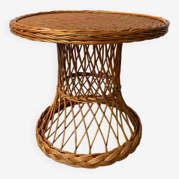 Wicker table