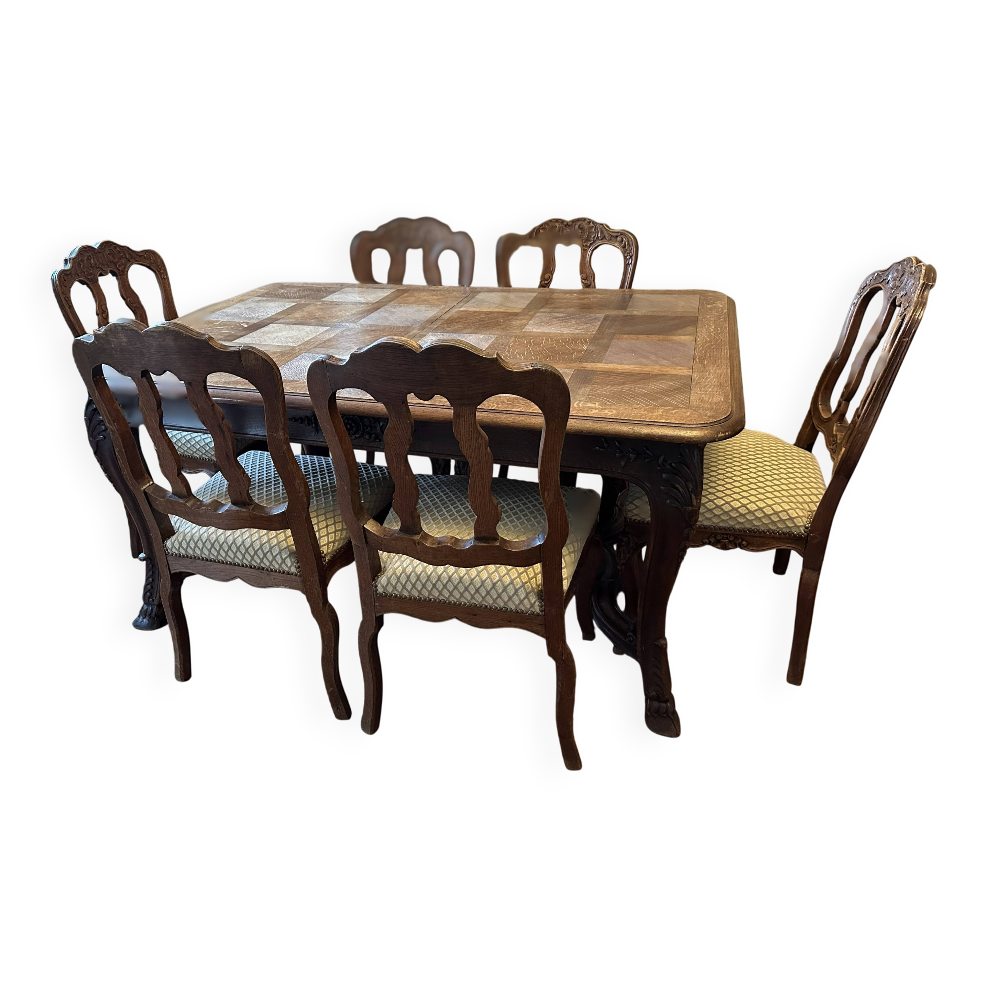 Antique dining set. Table 1.58 m x 1.10 m + 6 chairs from the 1920s.