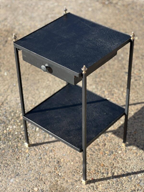 Table d’appoint, chevet dans le style de Jacques Adnet, France 1950