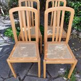 Chaises en bois et cannage