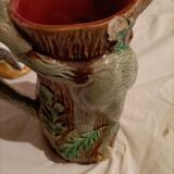Monkey pitcher