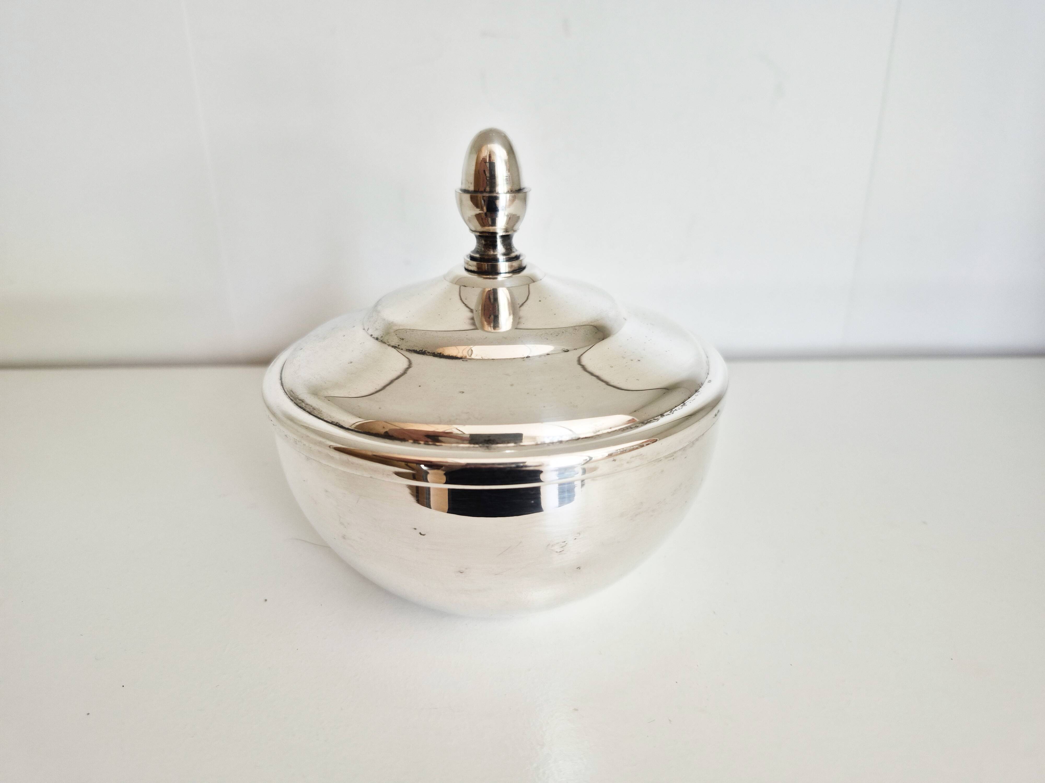 Sugar bowl, lidded pot, silver-plated metal