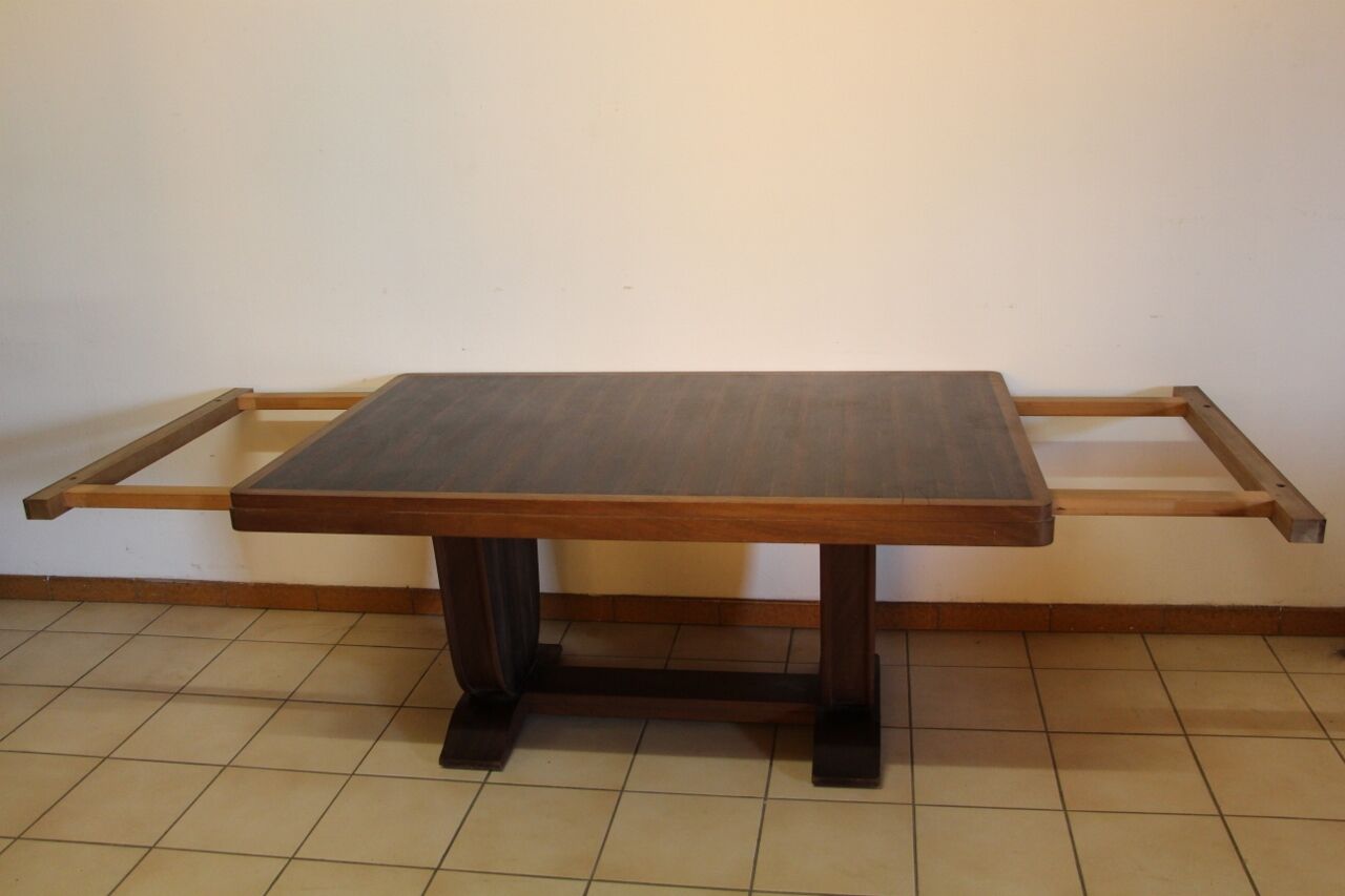 Art deco table in Macassar ebony