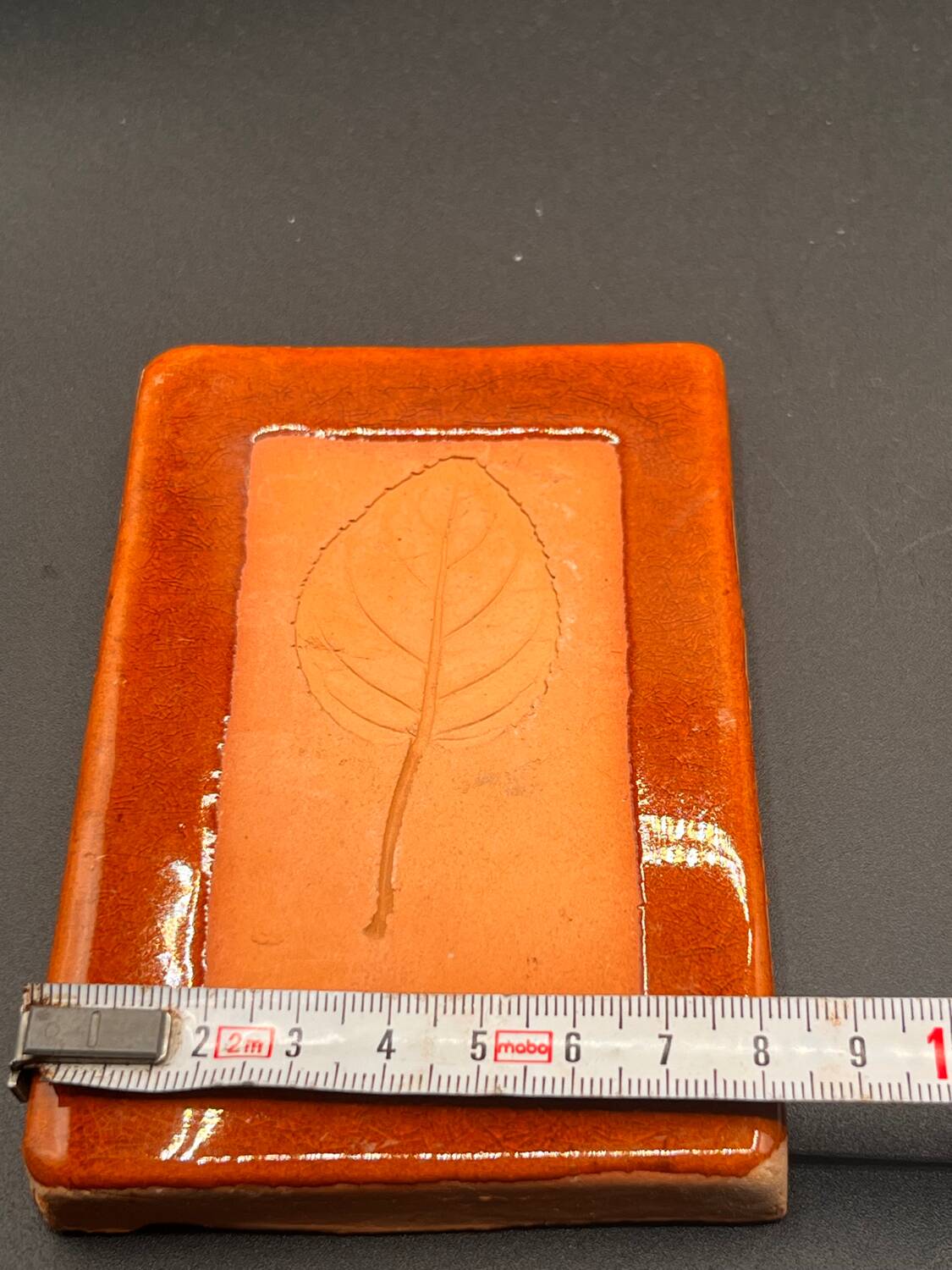 Vintage decorative tiles by Roger Capron – Embossed leaves