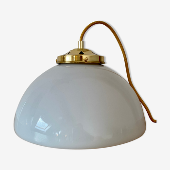 Suspension abat-jour vintage en opaline blanche